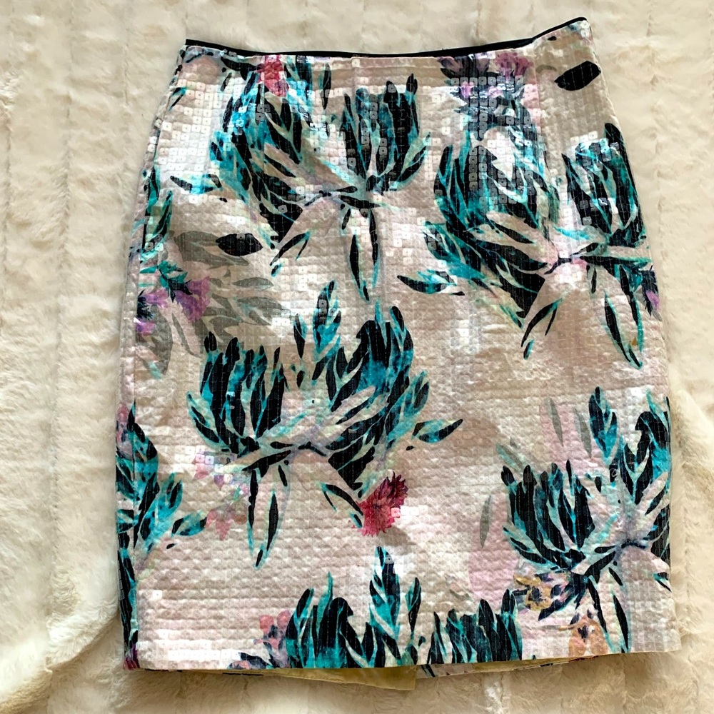 H&M Tropical Floral Sequin Pencil Skirt Size 4